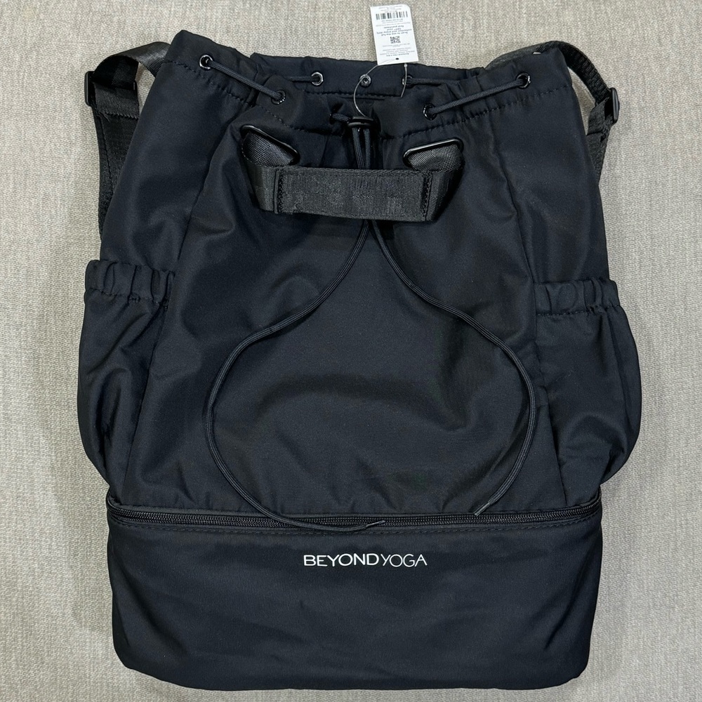 NWT Beyond Yoga Convertible Gym Bag - Picture 4 of 16